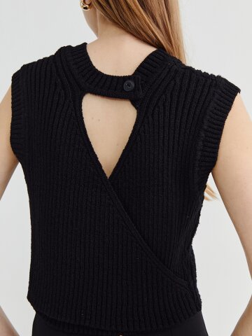 Low slit vest Black
