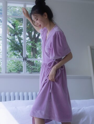 room no.304 Alice purple