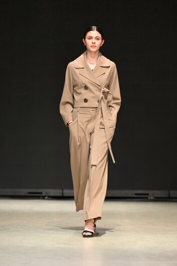 [바바단독세일] 이난정님 착용_Pintuck High Waist Wide Pants (beige, navy) 레떼르넬 핀턱 하이웨스트 와이드 팬츠