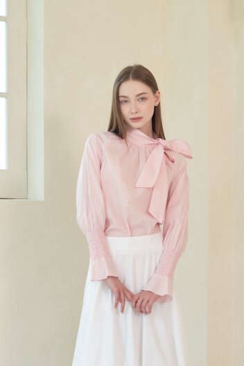 Belle Blouse 레떼르넬 넥 리본 블라우스