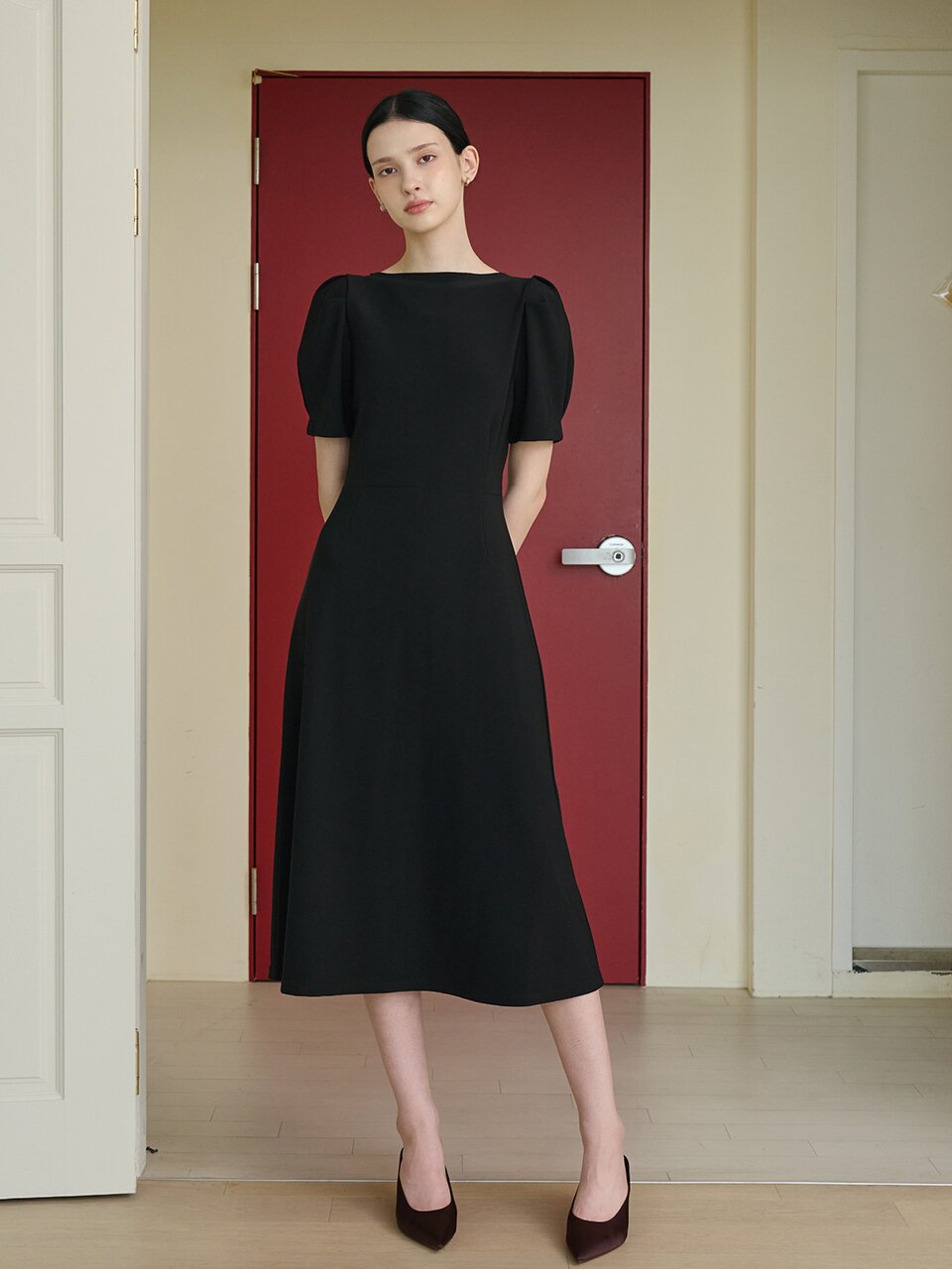 보트넥 퍼프 롱 원피스 블랙 [T43]