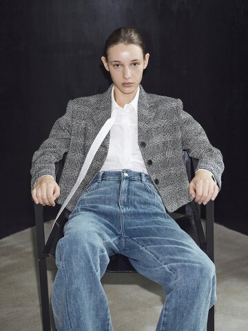 CHECK TEXTURED CROP JACKET - BLACK