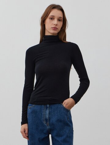 BASIC TURTLENECK T-SHIRT_BLACK