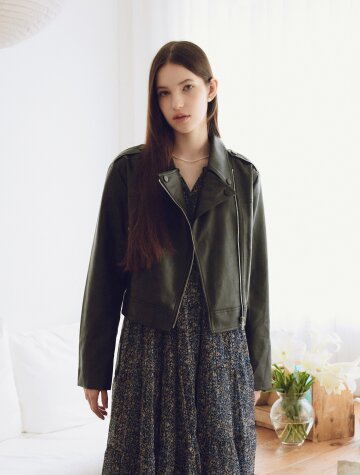 IT_Slim fit crop leather jacket