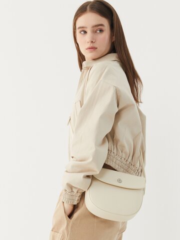 앨리 아이보리 ALLY IVORY