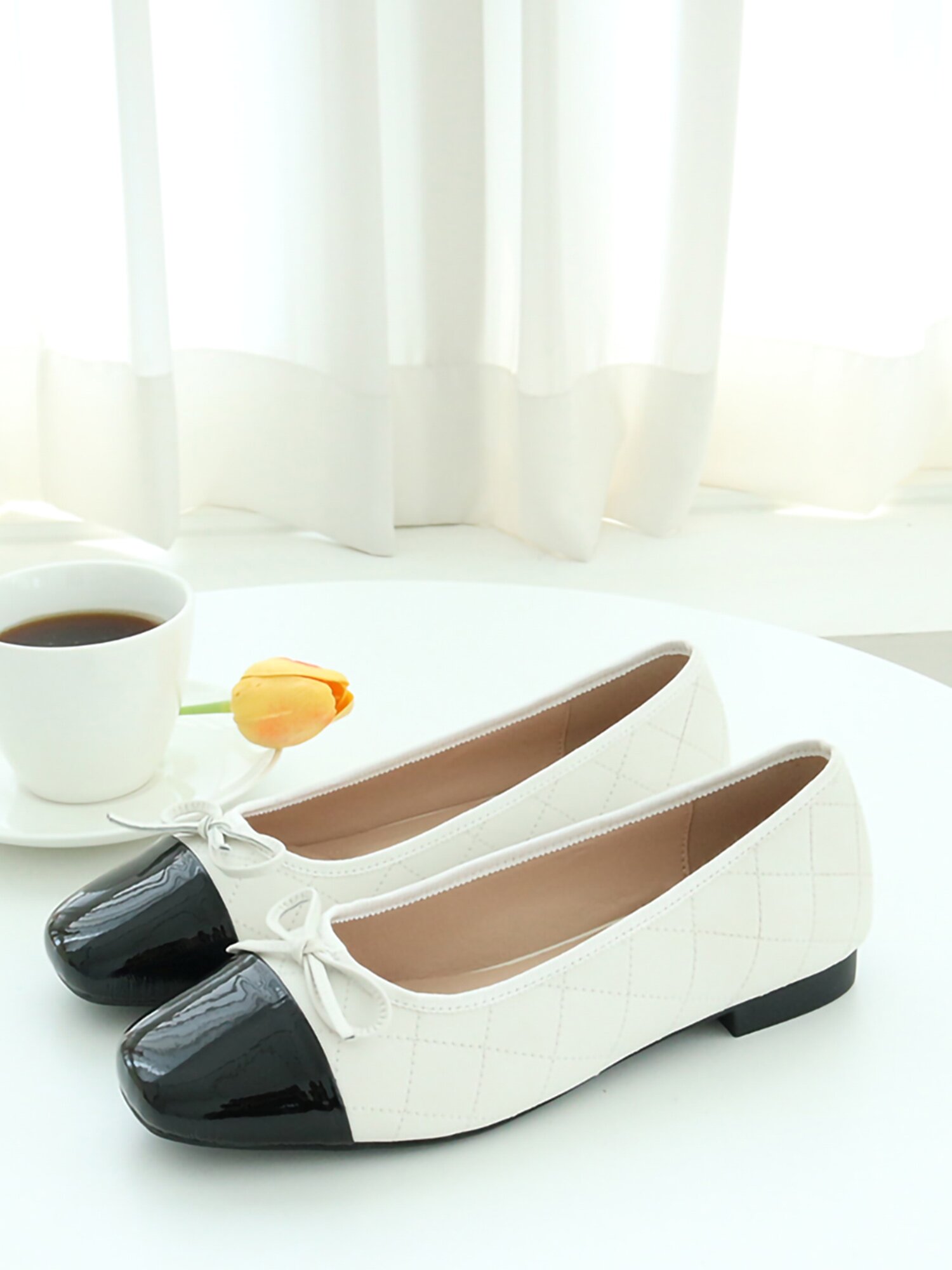 (머랭고) 천연소가죽 퀄팅 리본 플랫슈즈 1.5cm M24F02L