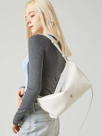 케이시 아이보리 CASEY IVORY