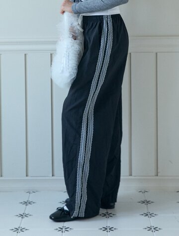 LACE TRACK PANTS_BLACK