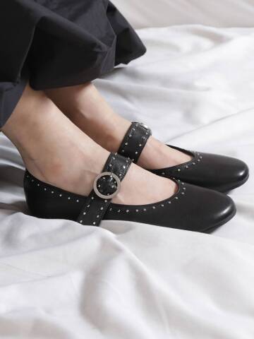 스터드 발레리나 플랫슈즈 (1cm)_화이트,샌드베이지,블랙