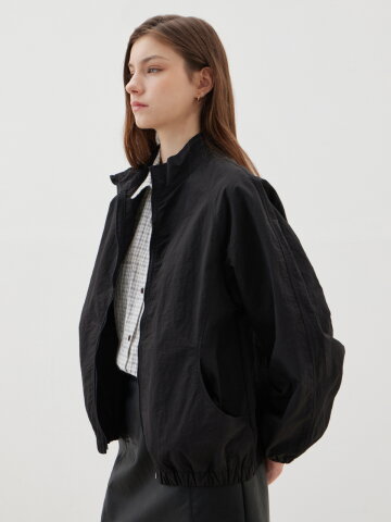 발렌틴 어텀 윈드브레이커점퍼 - 블랙