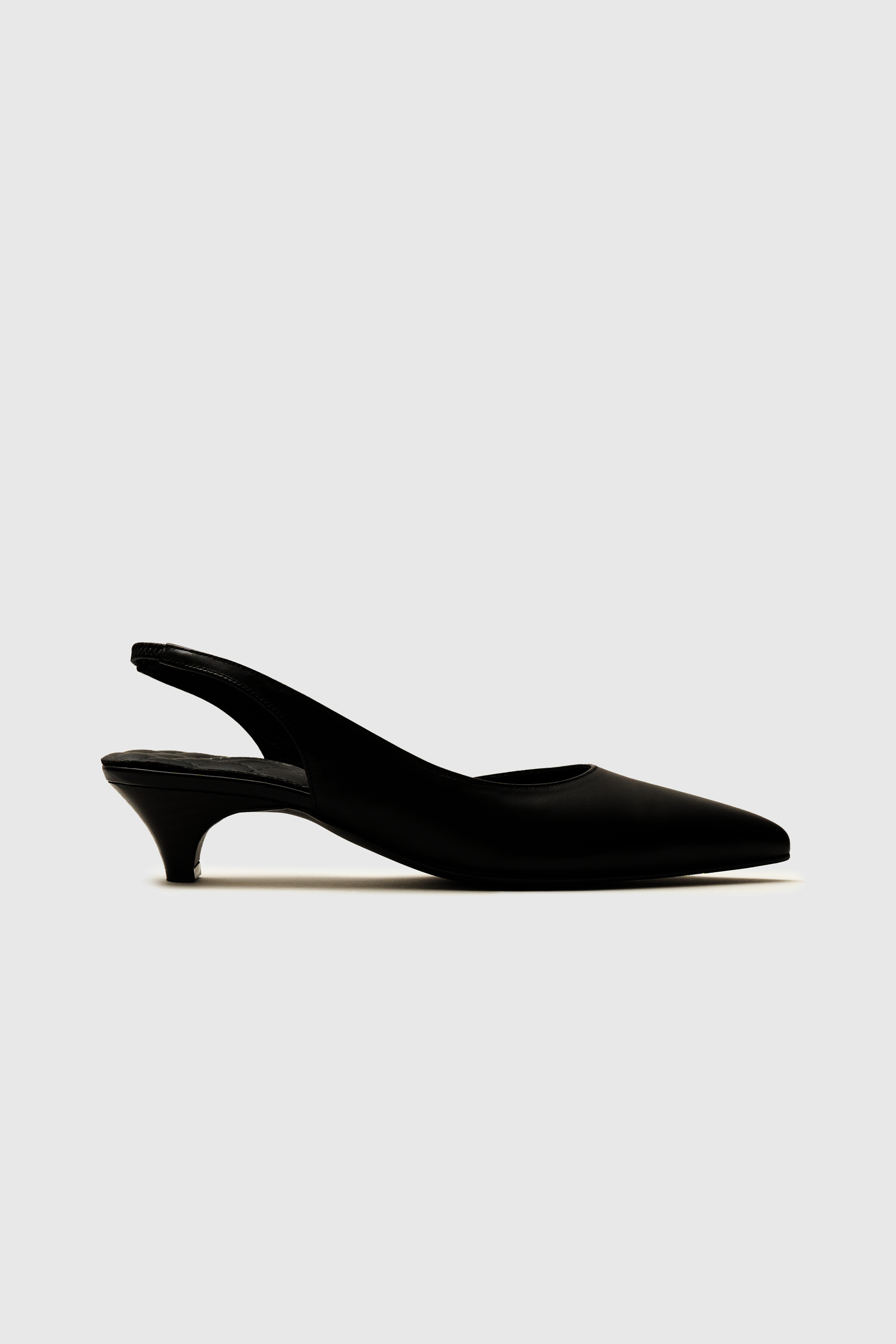 QUINATA 452 BLACK
