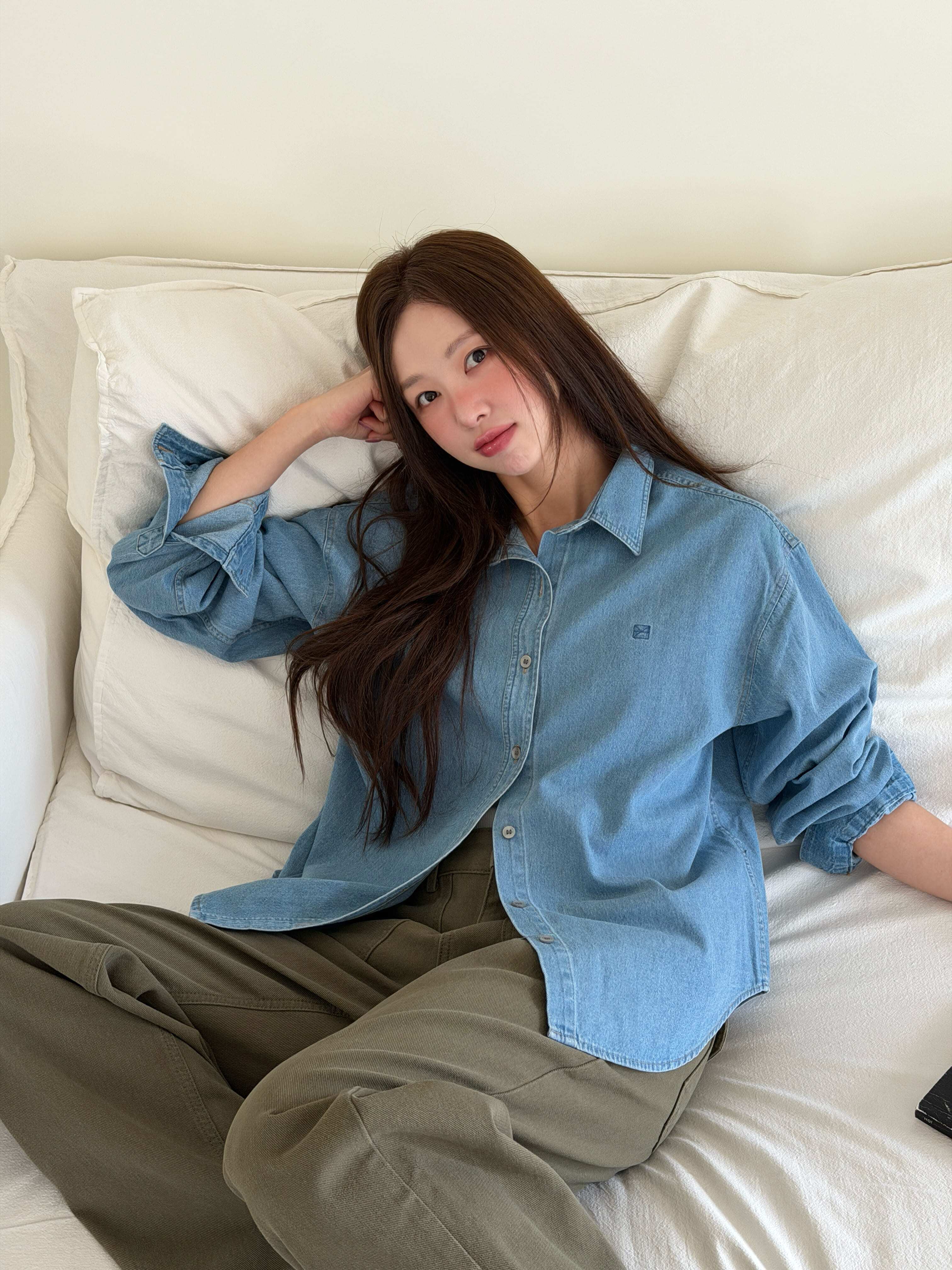 Minimal Logo Denim Shirt - Light Blue