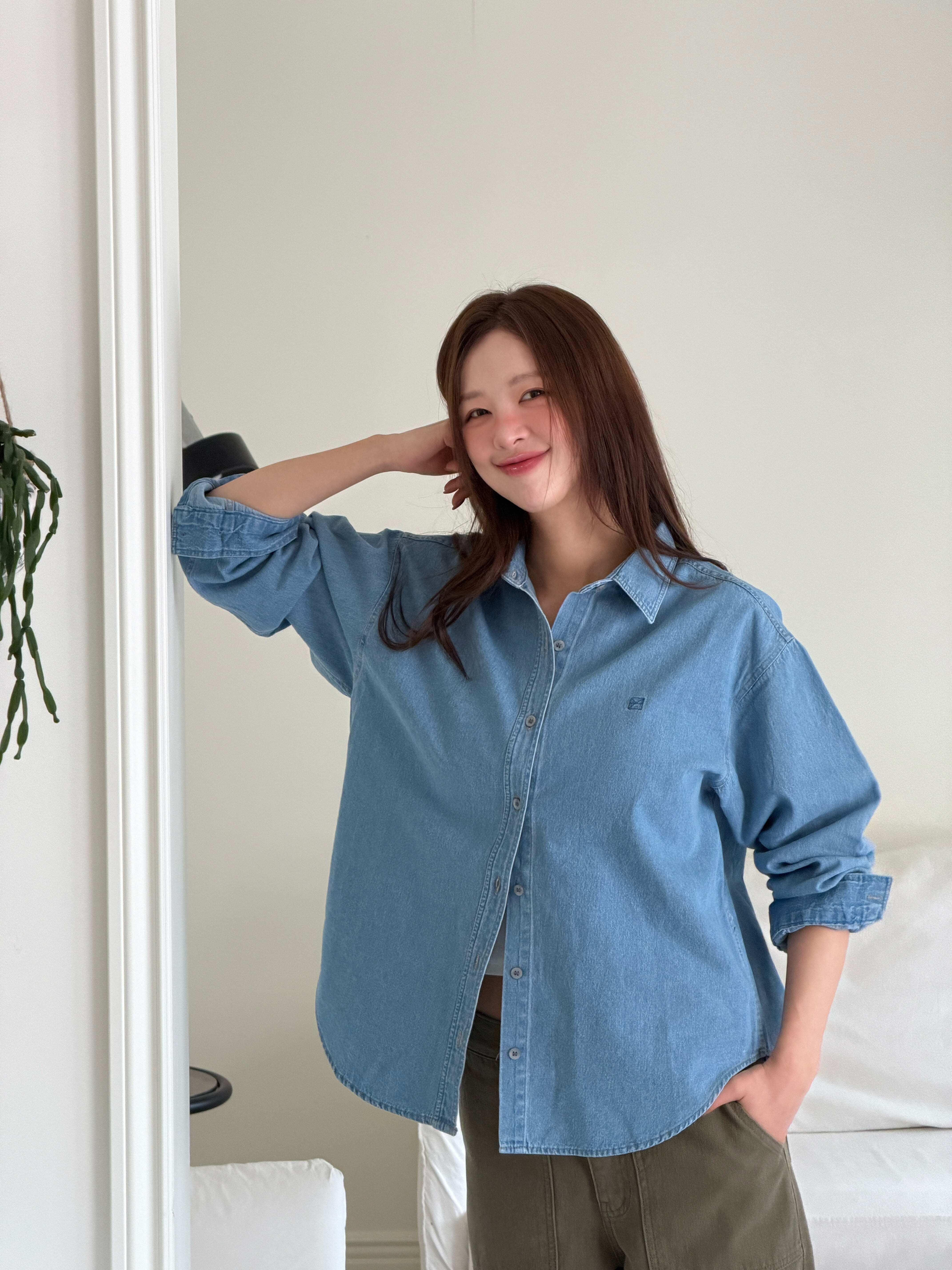 Minimal Logo Denim Shirt - Light Blue