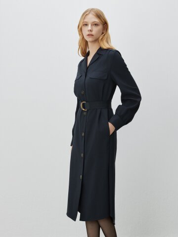 벨티드 오픈 칼라 원피스 