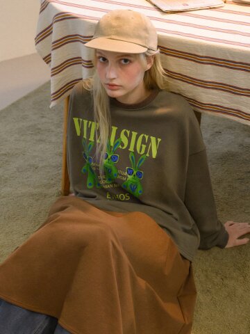 [LINE] 클로버 바니 오버사이즈 티셔츠 (2c)