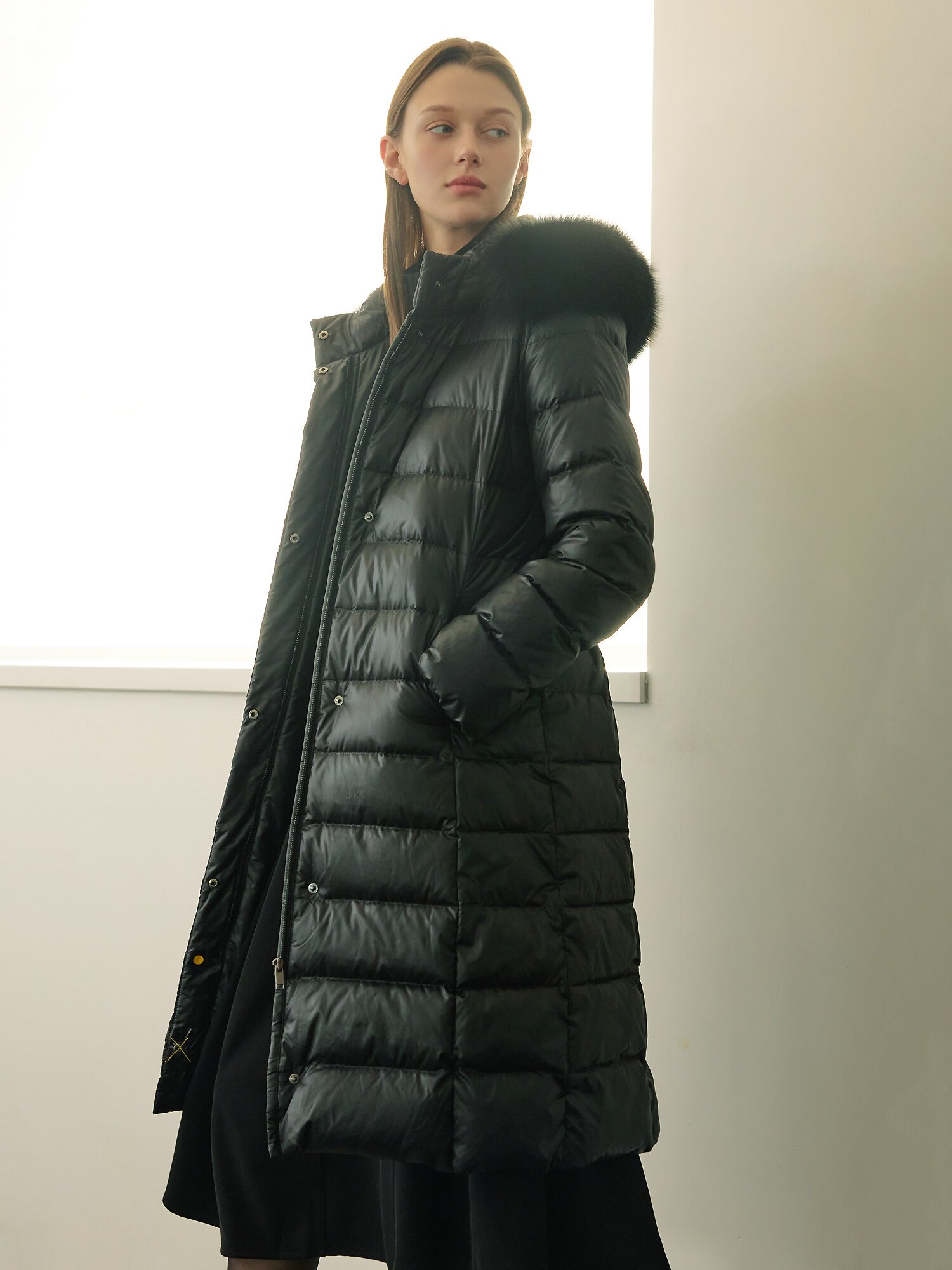 폭스퍼 글로시 퀼팅 덕다운 점퍼 (BLACK)