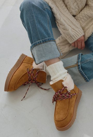 알뜨알레 양가죽 레이스업 양털부츠 HA2425
