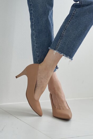 745076 펌프스_카푸치노(7cm)