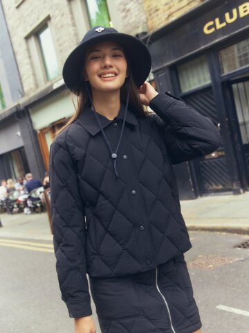 셔츠형 오버핏 경량 다운 점퍼 (블랙)