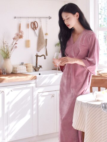 room no.305 Frida pink
라운지웨어