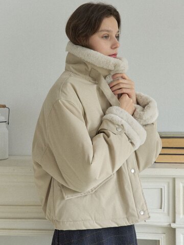 [4차리오더] Modern Fur Short Padding Jumper - BEIGE