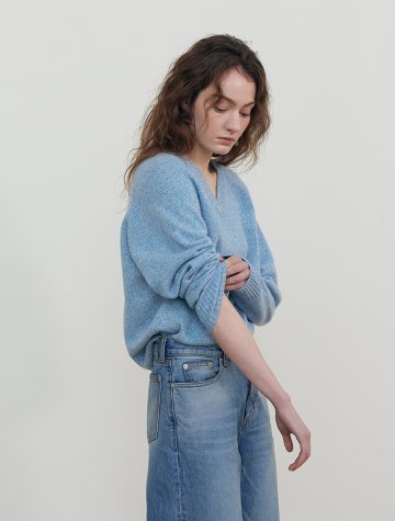 Cashmere reglan v neck knit_SOFT BLUE