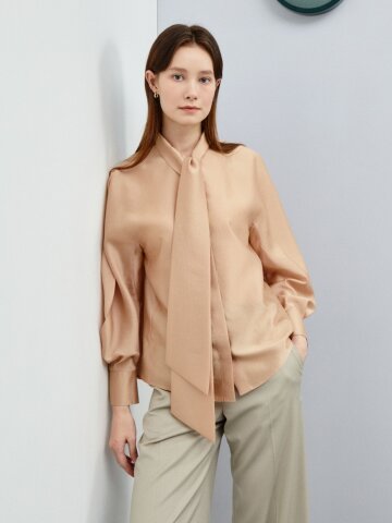 글로시 퍼프 타이 디테일 블라우스 