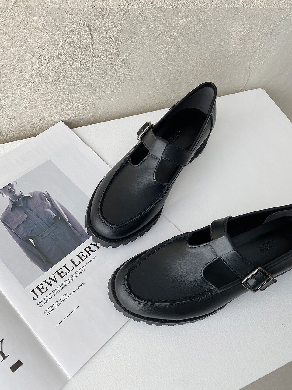 몰리아 메리제인 로퍼_Black 4cm ODRD240022