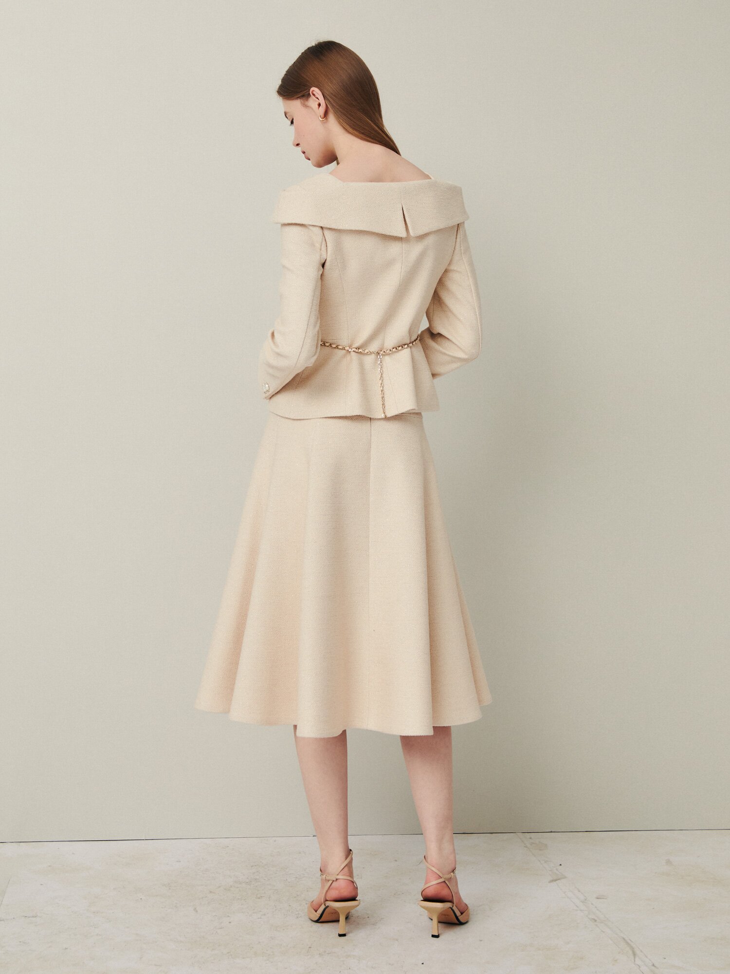 그레이스 펄 오프숄더 재킷 (PALE BEIGE)