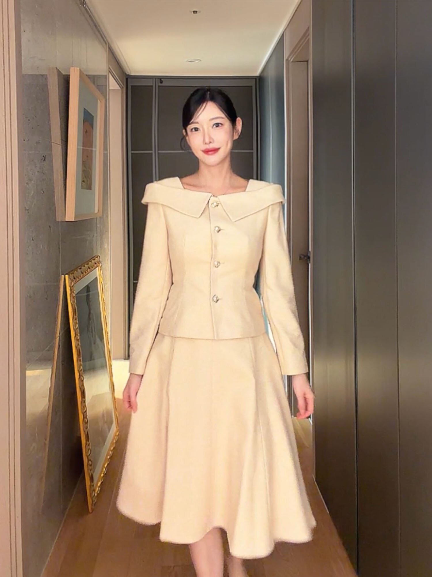 펄 글리터 A라인 플레어 스커트 (PALE BEIGE)