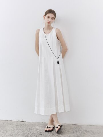 TG_Basic round neck pleated dress
