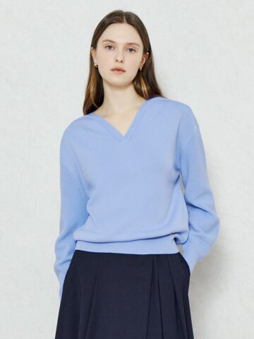 에센셜 브이넥 풀오버 니트 