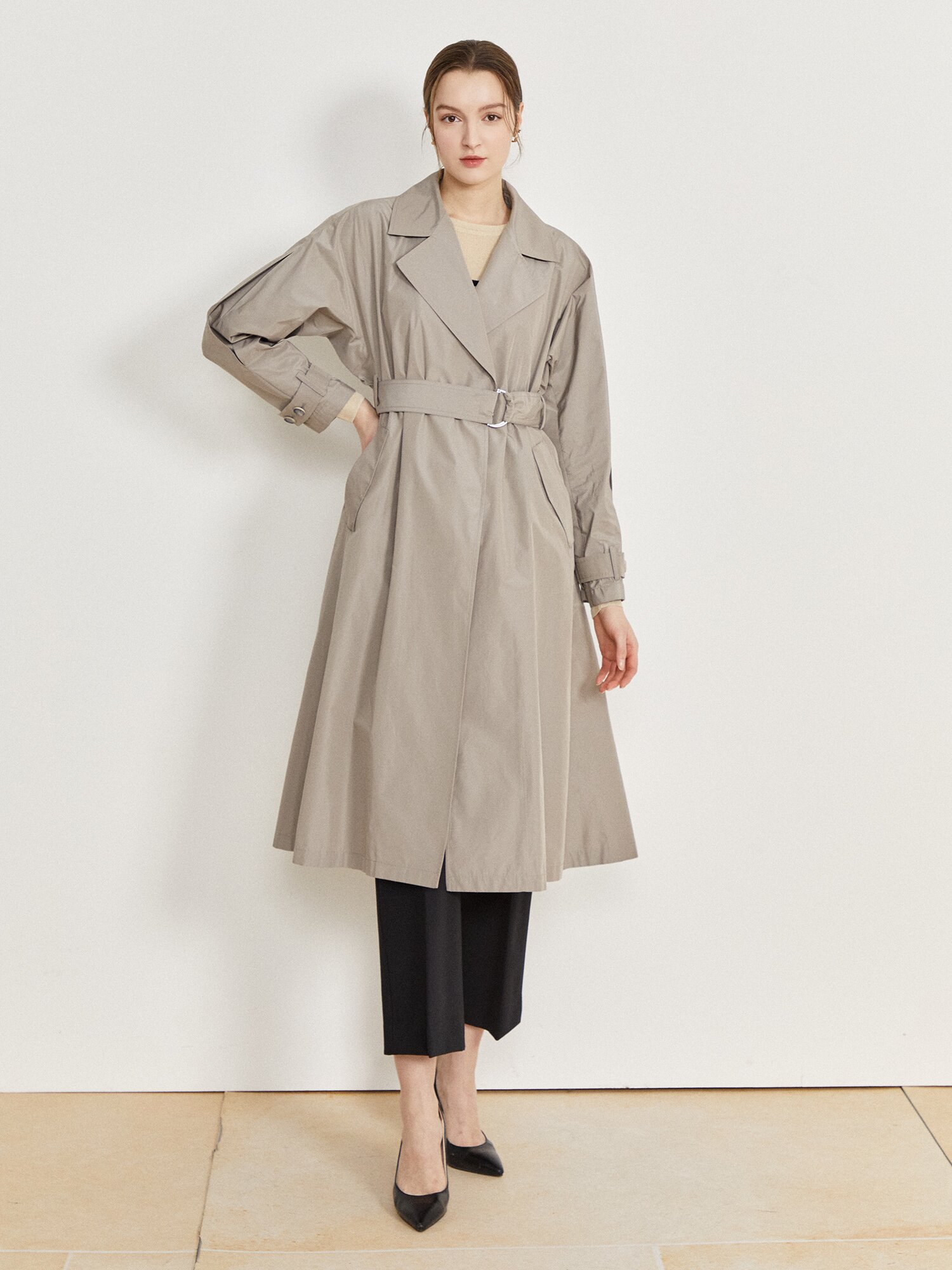 슬리브 포인트 A라인 트렌치 코트 (LIGHT GREY)