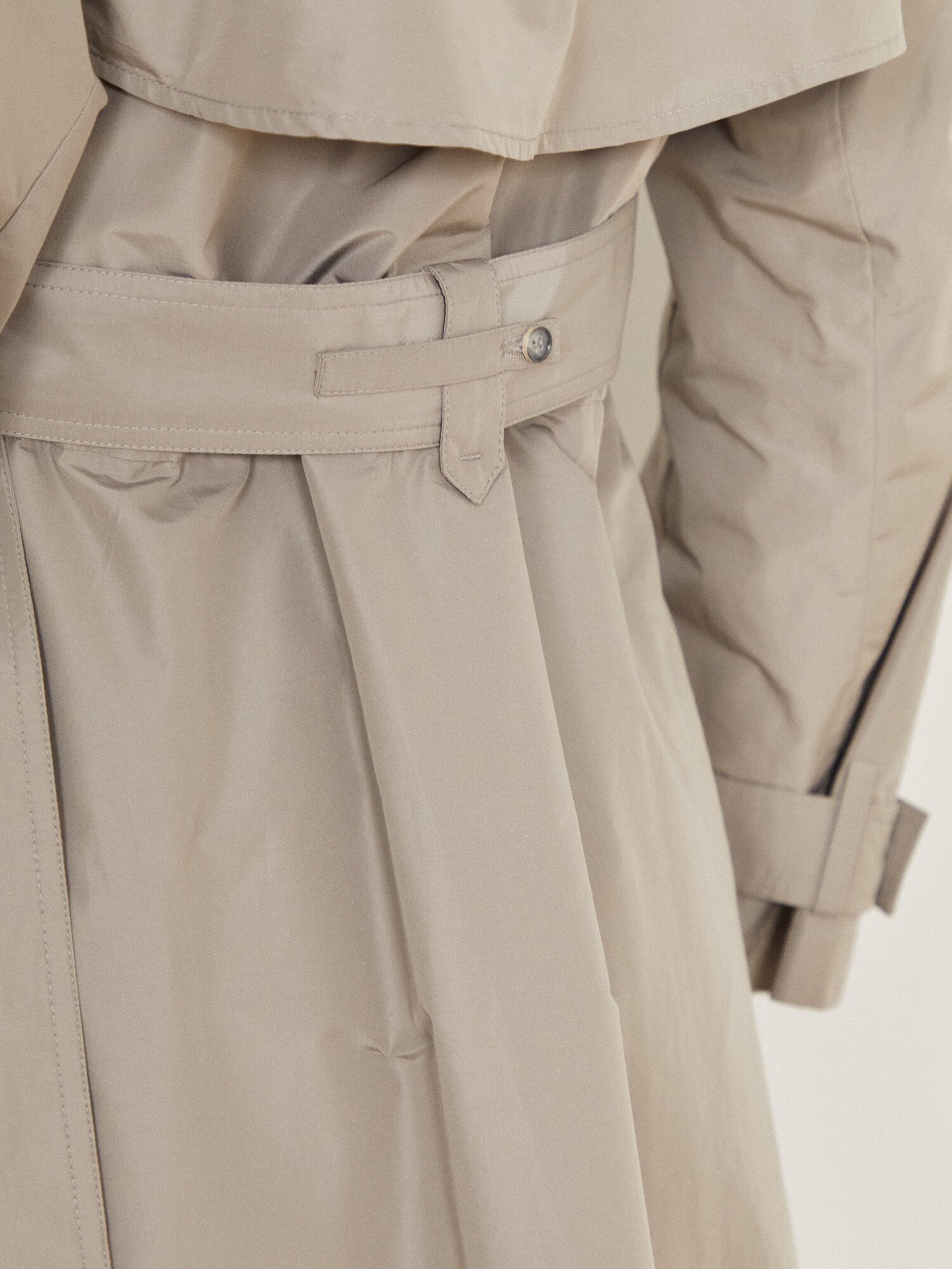 슬리브 포인트 A라인 트렌치 코트 (LIGHT GREY)