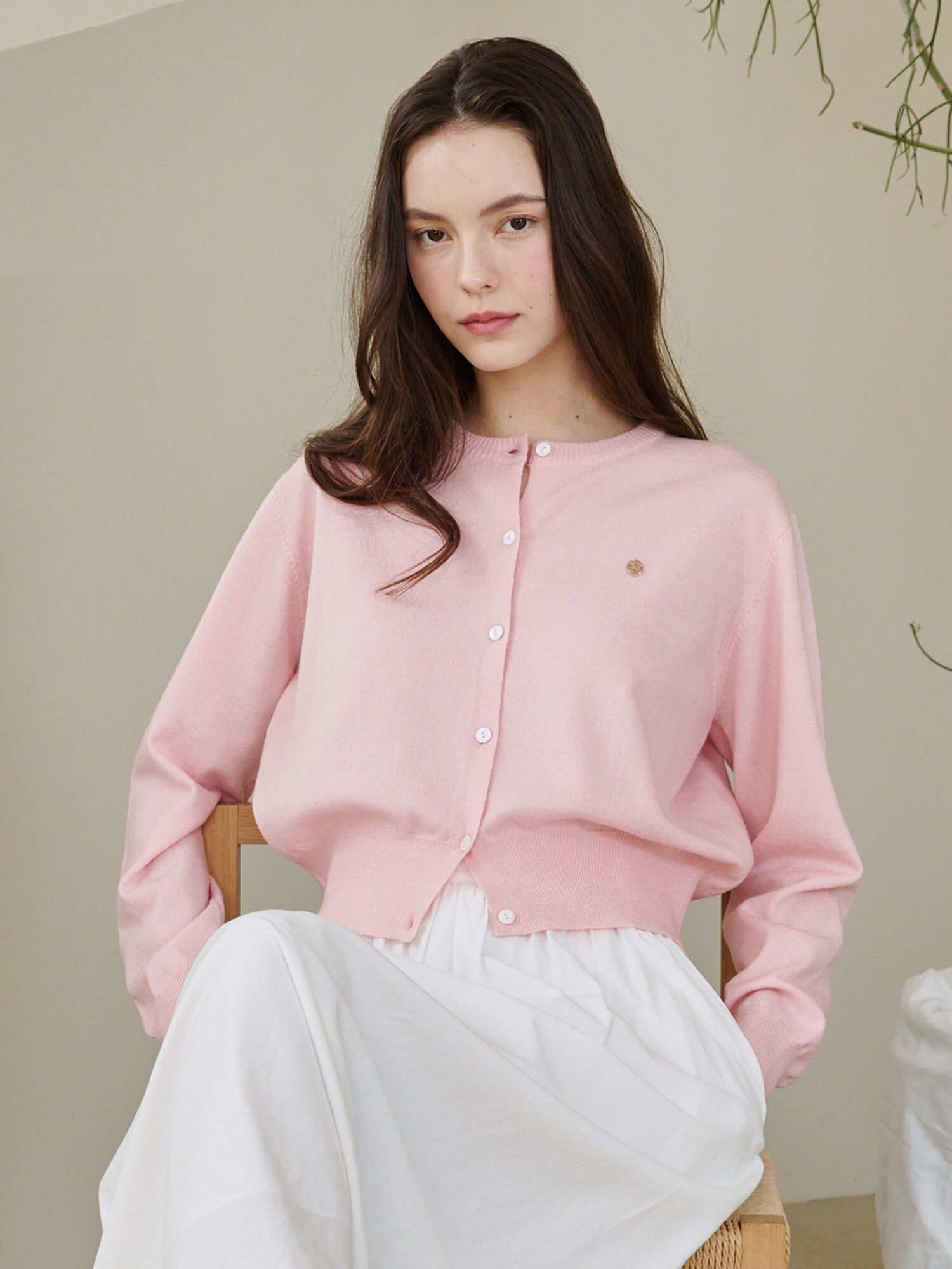 라운드 넥 클래식 가디건 - 핑크 / Round Neck Classic Cardigan - Pink