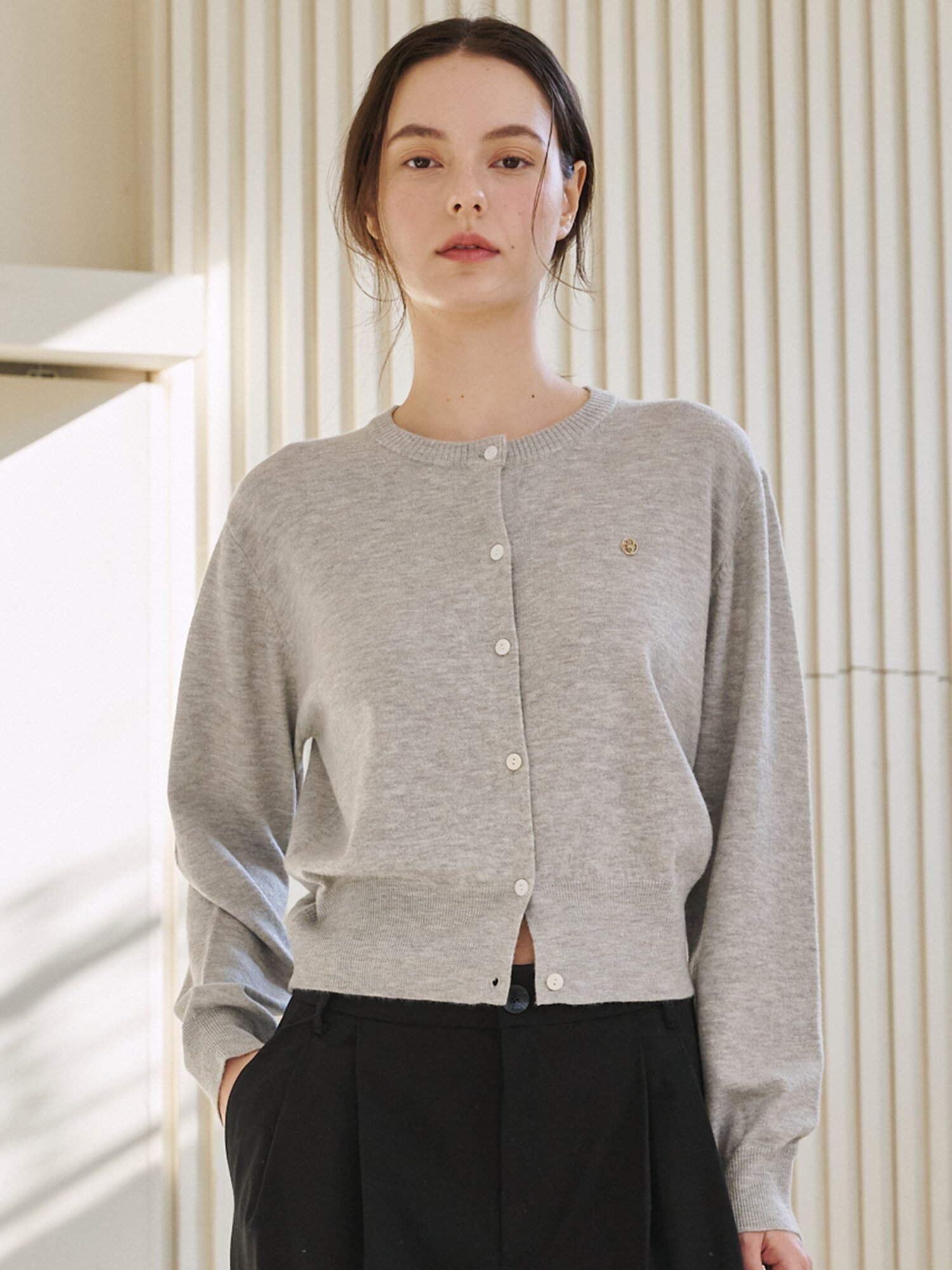 라운드 넥 클래식 가디건 - 핑크 / Round Neck Classic Cardigan - Pink