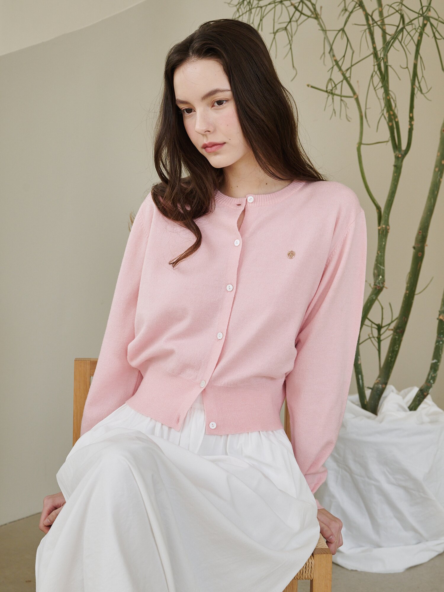 라운드 넥 클래식 가디건 - 핑크 / Round Neck Classic Cardigan - Pink