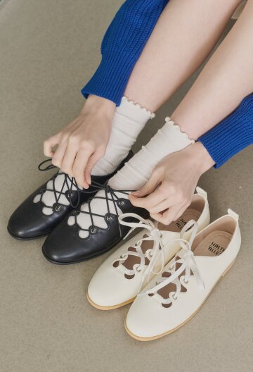 웨이브 레이스업 로퍼 HA2509