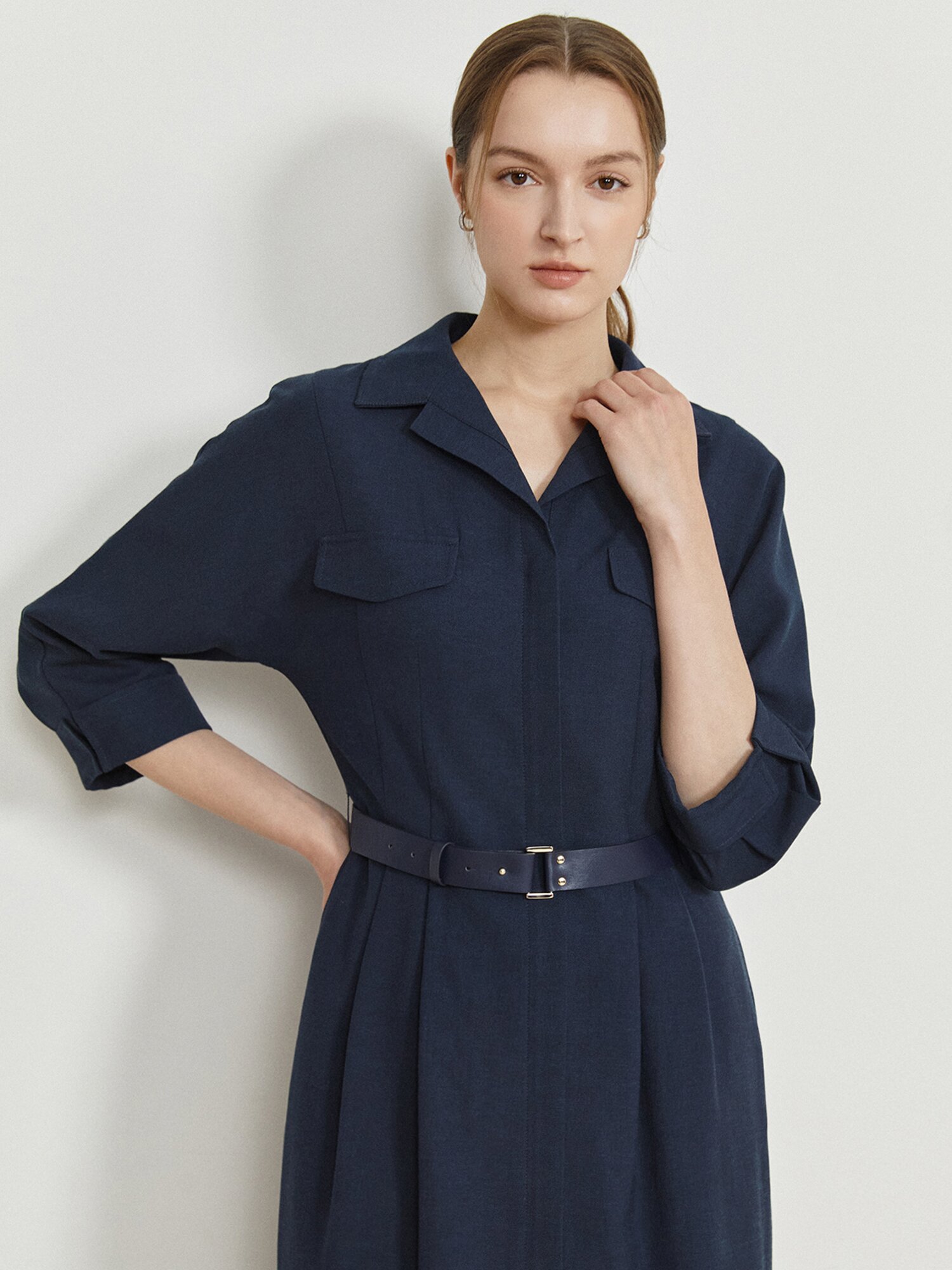 린넨 턴업 오픈 칼라 원피스 (NAVY)
