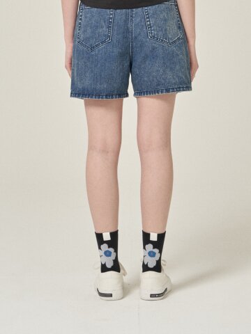 [SHOWPIECE] 플라워 포인트 양말_BK
