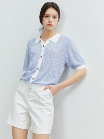 버튼 장식 슬릿 칼라 풀오버 니트 