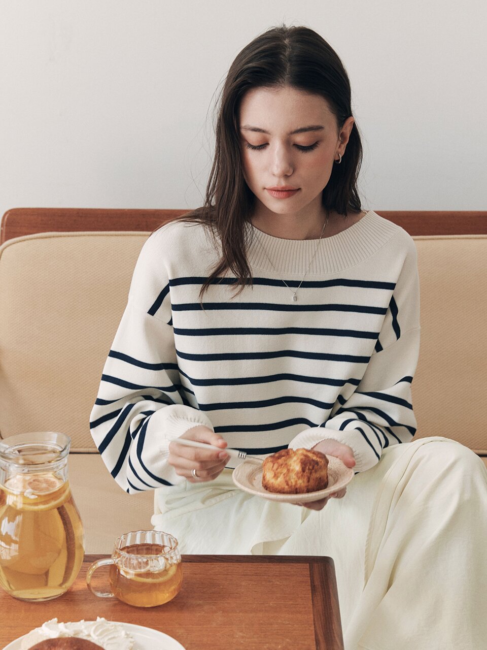 [3컬러] 스트라이프 라운드넥 니트