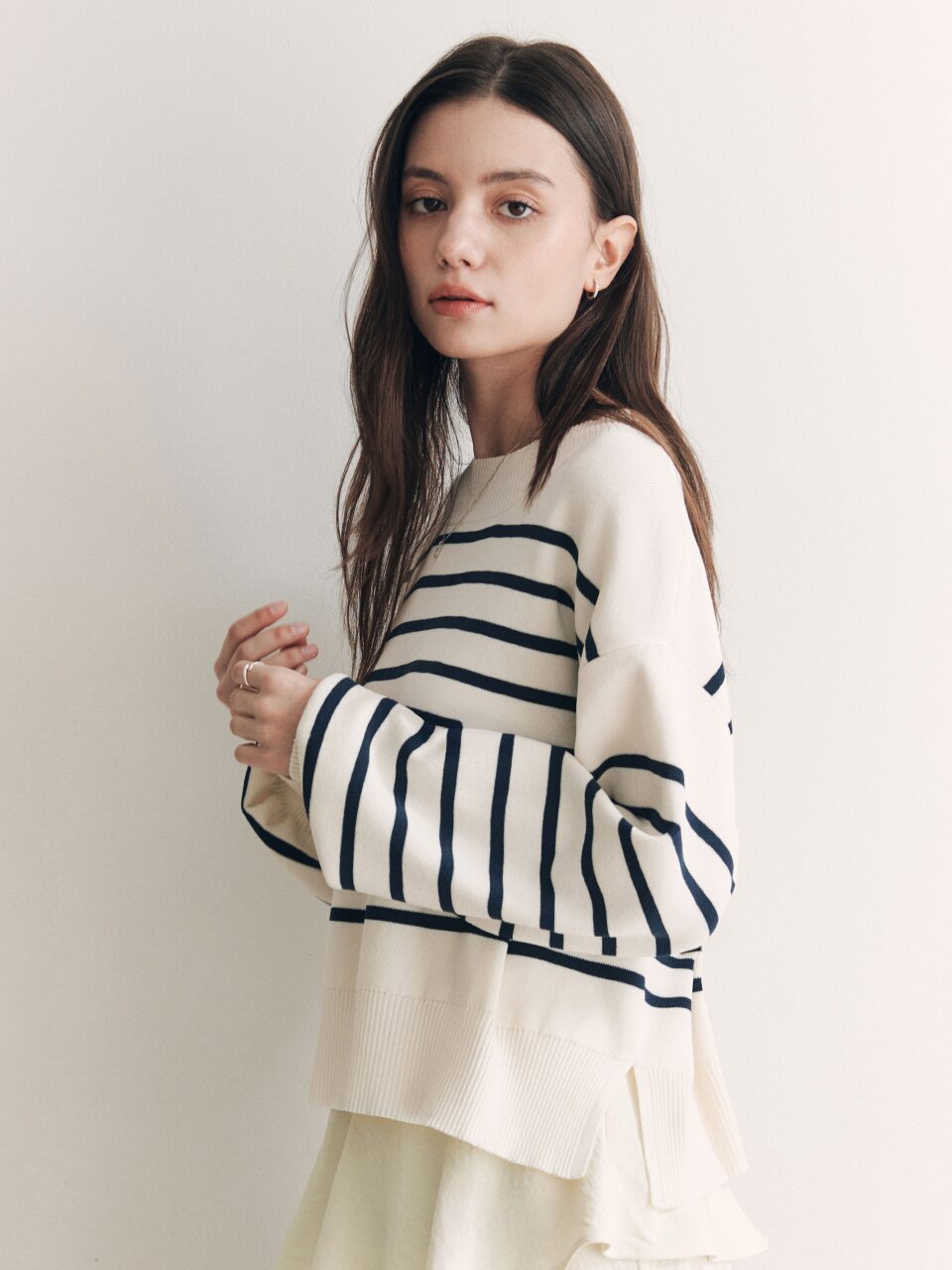 [3컬러] 스트라이프 라운드넥 니트