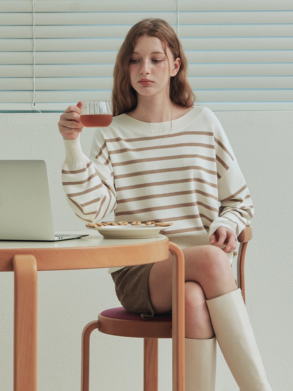 [3컬러] 스트라이프 라운드넥 니트