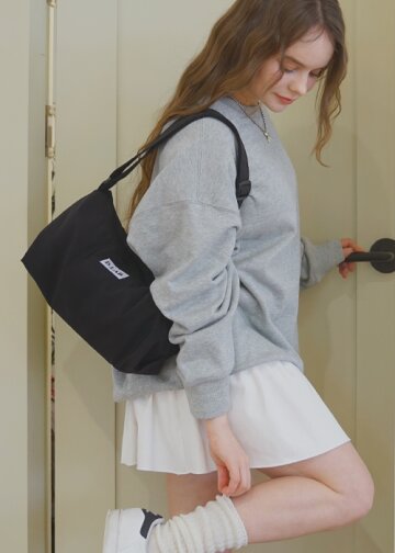 보니타 숄더 크로스백 - 블랙