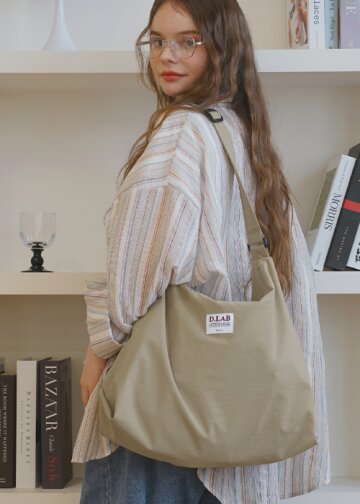 아토레 숄더 크로스백 - 베이지