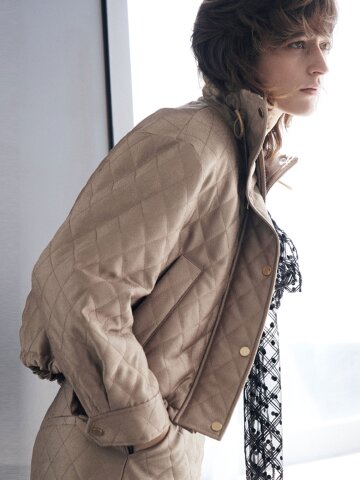 글리터 퀼팅 짚업 블루종_Y15YJU041