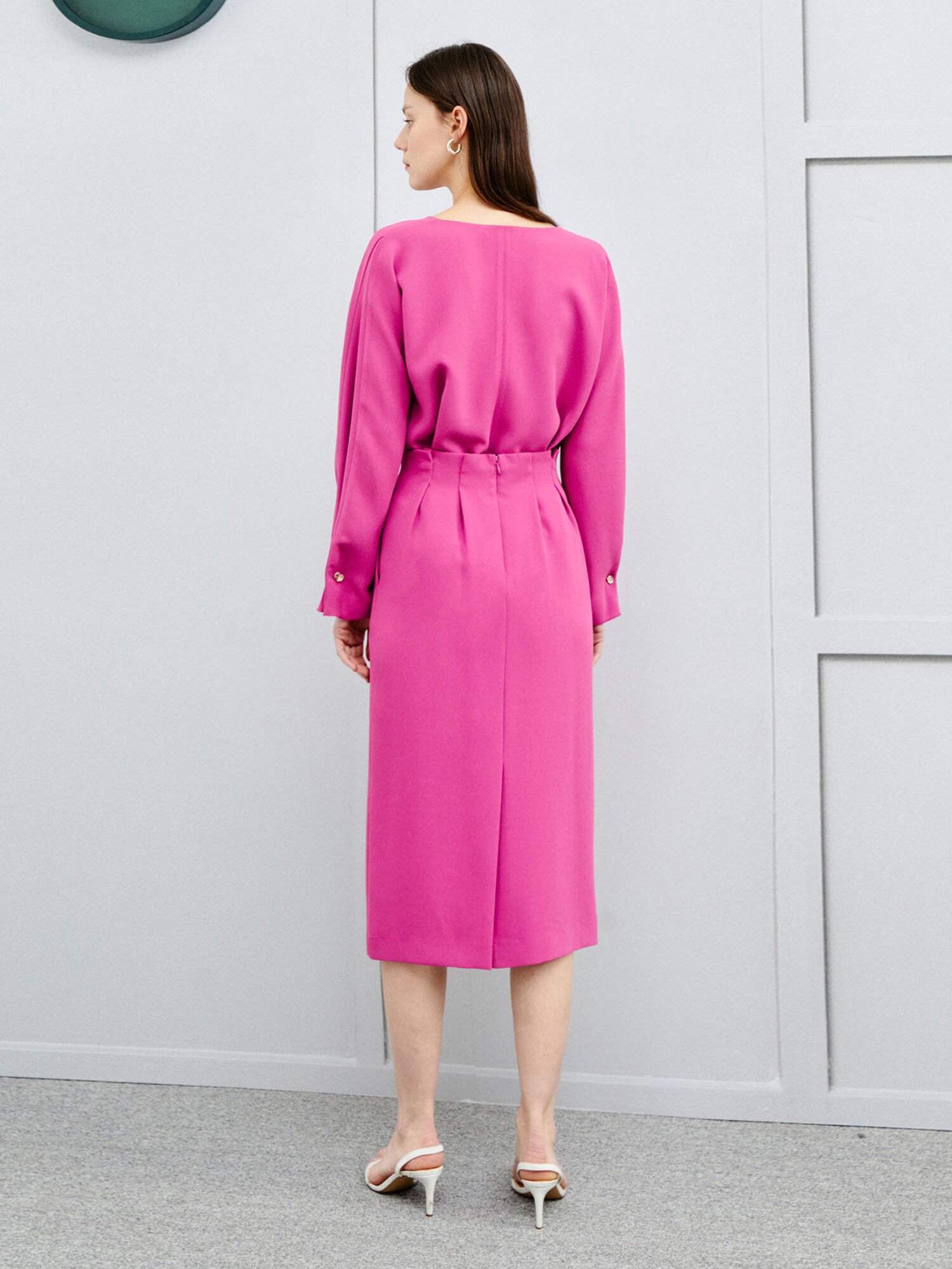 모던 테일러링 백슬릿 포켓 스커트 (MAGENTA)