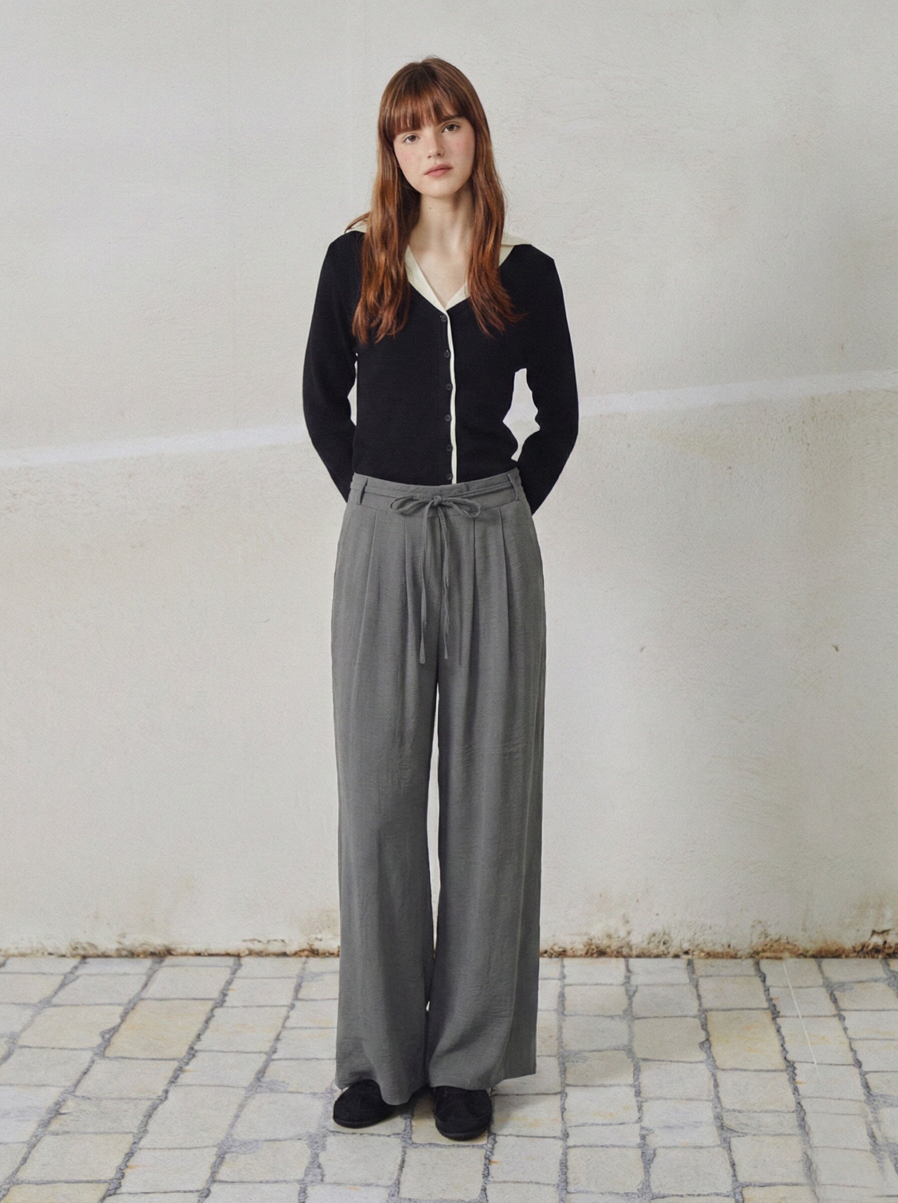 더블 버튼 핀턱 와이드 팬츠 (GREY)