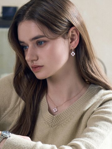  플라워 클러뷰 귀걸이 STJ-ES1710